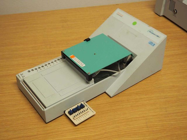 Thermo - wellwash 4 mk2 - microplate washer - afbeelding 2 van  7