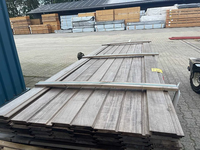 Thermo fraké channelsiding 3350x140x20mm (42x) - afbeelding 1 van  3