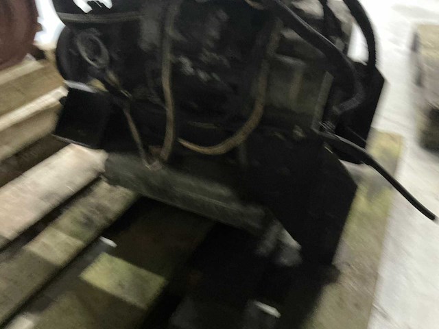 Thermo king 3 cilinder dieselmotor - afbeelding 5 van  8