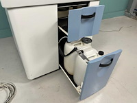 Thermo scientific - konelab 20xt - analyzer - 2010 - afbeelding 3 van  7