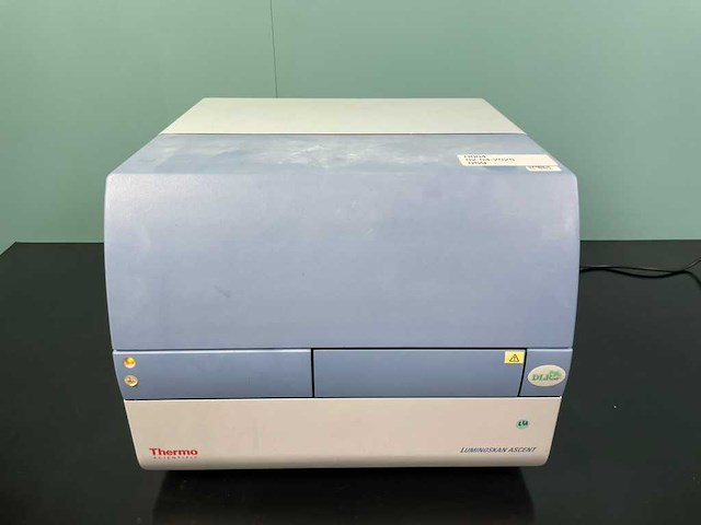 Thermo scientific - luminoskan ascent 392 - microplaatlezer - afbeelding 1 van  7