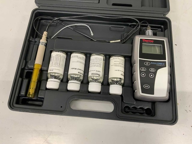 Thermo scientific eutech cond 6 plus geleidbaarheid meter set - afbeelding 1 van  2