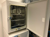 Thermo scientific heracell 150i gp laboratorium co2-incubator (2x) - afbeelding 2 van  11