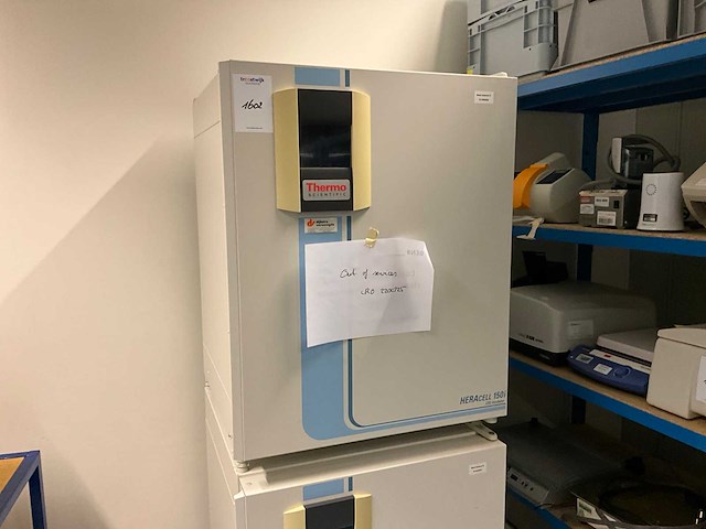 Thermo scientific heracell 150i gp laboratorium co2-incubator (2x) - afbeelding 4 van  11