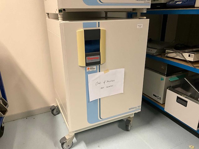 Thermo scientific heracell 150i gp laboratorium co2-incubator (2x) - afbeelding 5 van  11