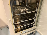 Thermo scientific heracell 150i gp laboratorium co2-incubator (2x) - afbeelding 8 van  11