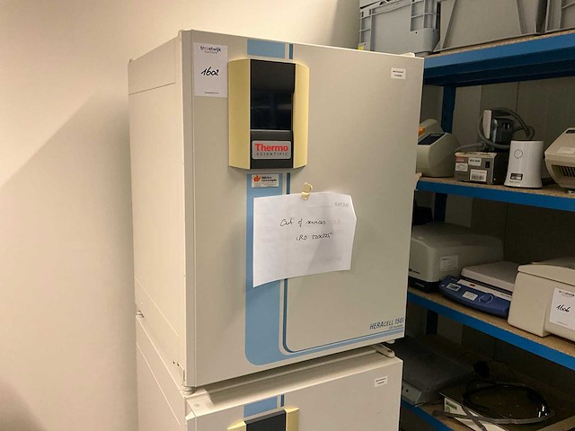 Thermo scientific heracell 150i gp laboratorium co2-incubator (2x) - afbeelding 10 van  11