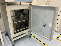 Thermo scientific heracell 150i gp laboratorium co2-incubator (2x) - afbeelding 10 van  13
