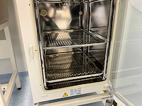 Thermo scientific heracell 150i gp laboratorium co2-incubator (2x) - afbeelding 11 van  13