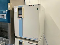 Thermo scientific heracell 150i gp laboratorium co2-incubator (2x) - afbeelding 2 van  13