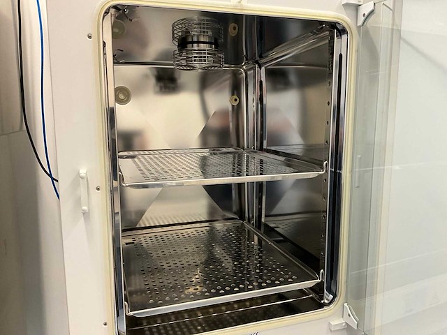 Thermo scientific heracell 150i gp laboratorium co2-incubator (2x) - afbeelding 5 van  13