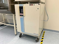 Thermo scientific heracell 150i gp laboratorium co2-incubator (2x) - afbeelding 8 van  13
