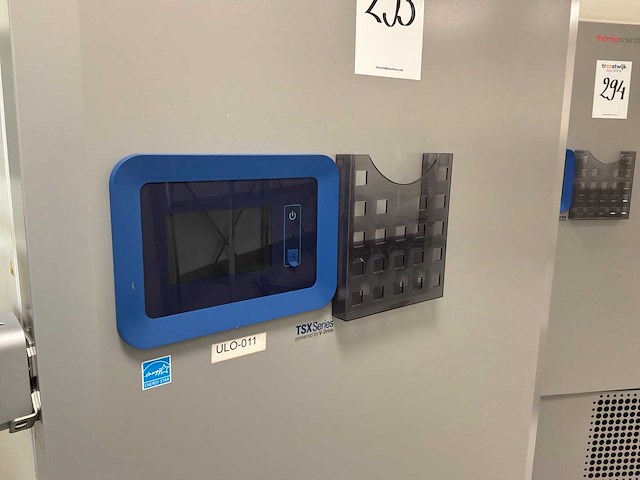 Thermo scientific tsx70086v ult laboratoriumvriezer - afbeelding 2 van  6