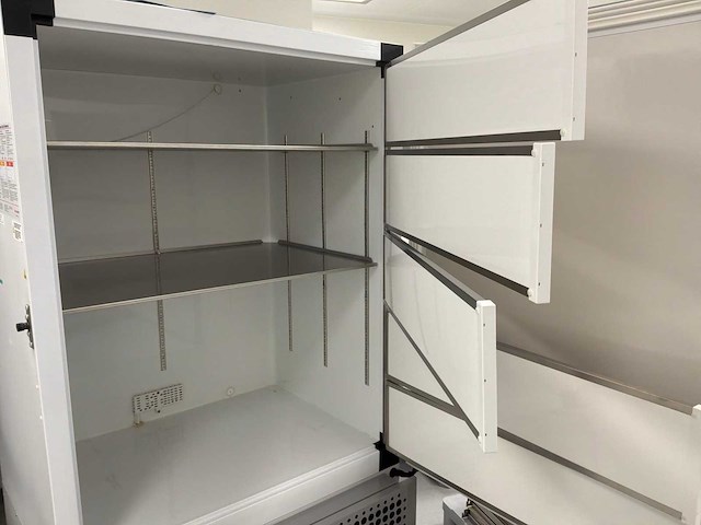 Thermo scientific tsx70086v ult laboratoriumvriezer - afbeelding 2 van  3