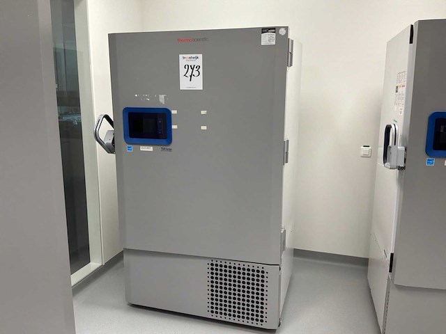 Thermo scientific tsx70086v ult laboratoriumvriezer - afbeelding 1 van  6