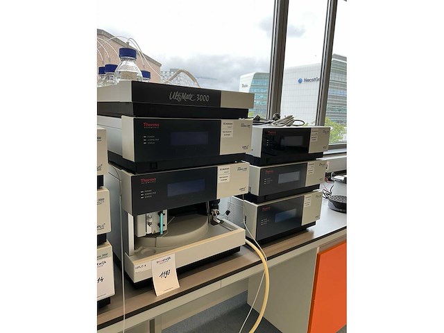 Thermo scientific ultimate 3000 hplc-systeem - afbeelding 2 van  9