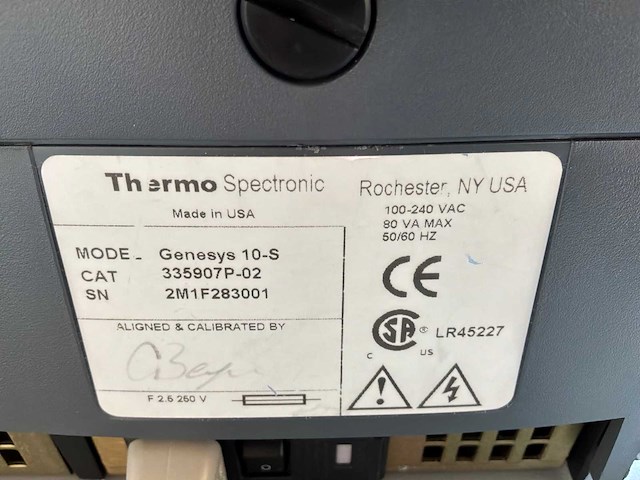 Thermo spectronic genesys 10-s spectrofotometer - afbeelding 6 van  6