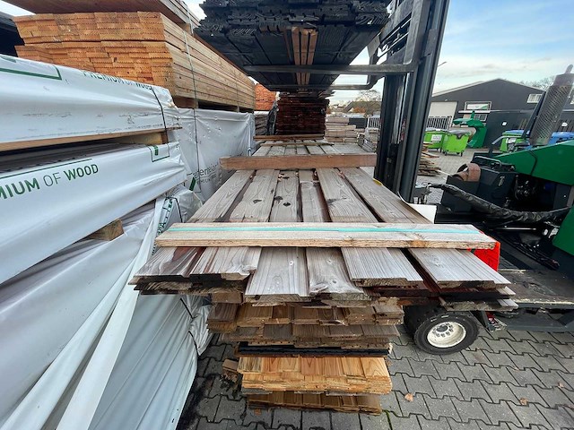 Thermo vuren channelsiding 3600x142x20mm (16x) - afbeelding 1 van  3