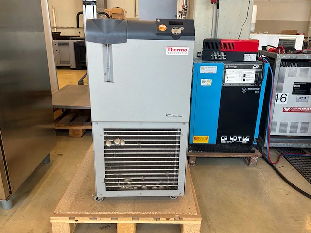 Thermofisher sientific thermoflex3500 chiller - afbeelding 4 van  11