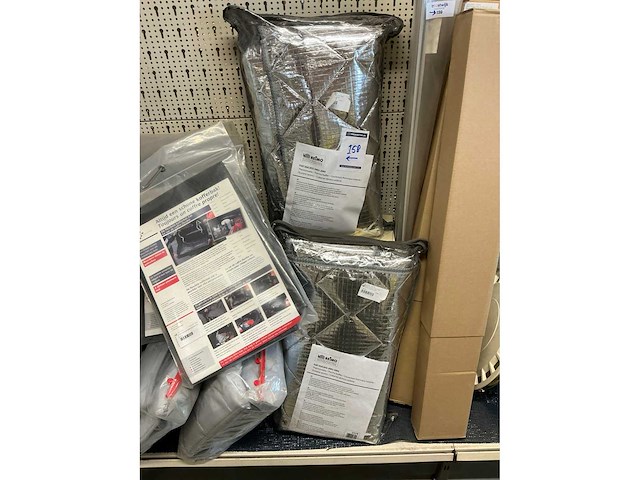 Thermomatten, kofferbak beschermers en aanhangernetten - afbeelding 8 van  10