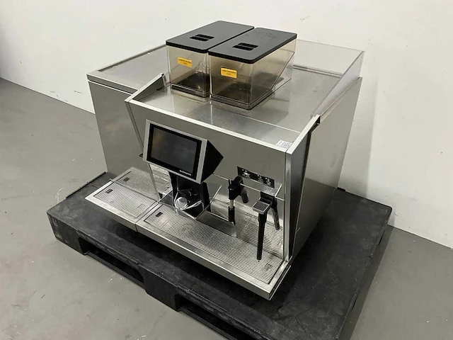Thermoplan - black & white - koffiemachine - afbeelding 1 van  8