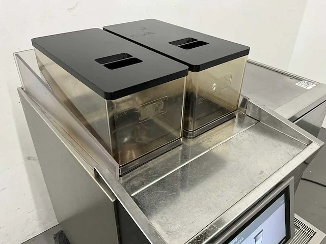 Thermoplan - black & white - koffiemachine - afbeelding 7 van  8