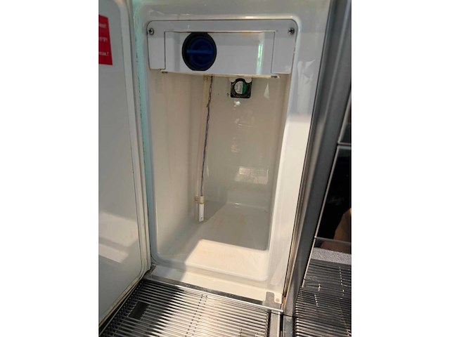 Thermoplan black&white 3 professionele volautomatische espressomachine - afbeelding 9 van  11