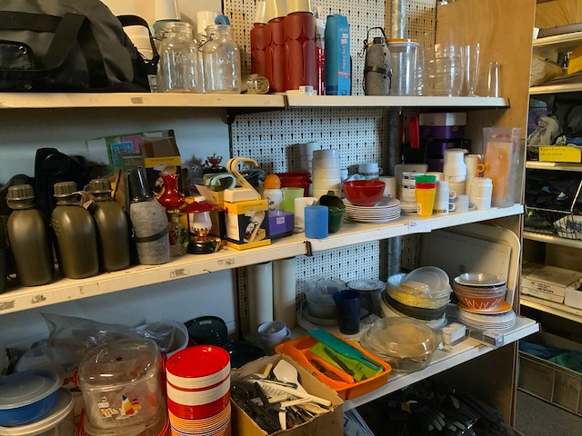 Thermoskannen flessen en serviesgoed - afbeelding 1 van  10