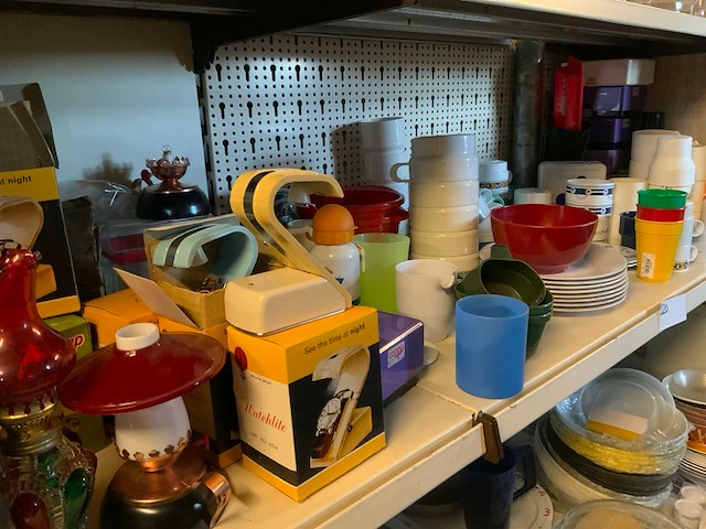 Thermoskannen flessen en serviesgoed - afbeelding 7 van  10