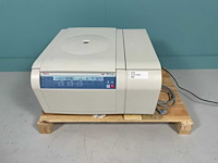 Thermowetenschappelijk - heraeus megafuge 16r - centrifuge - 2010 - afbeelding 2 van  8