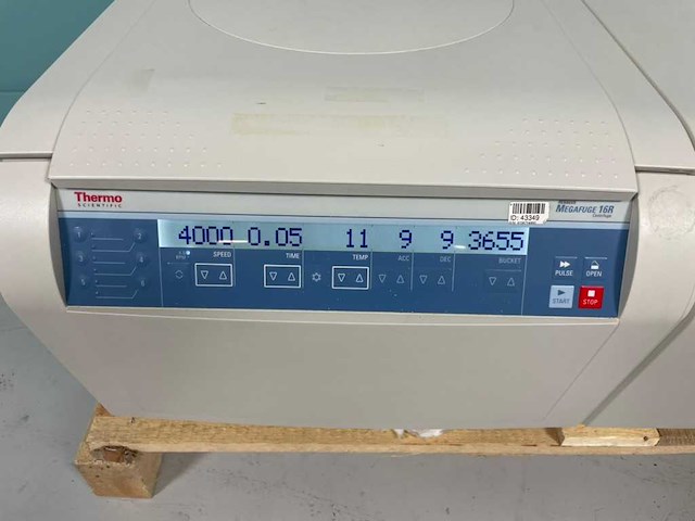 Thermowetenschappelijk - heraeus megafuge 16r - centrifuge - 2010 - afbeelding 4 van  8