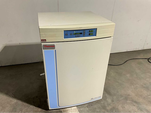 Thermowetenschappelijke forma serie ii watermantel co2-incubator - afbeelding 1 van  5