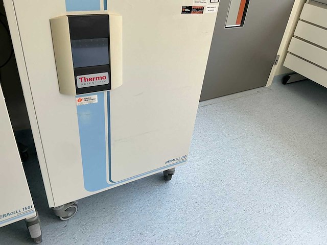 Thermowetenschappelijke heracell 150i gp laboratorium co2-incubator (4x) - afbeelding 11 van  13