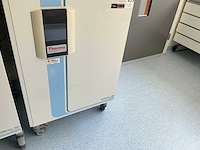 Thermowetenschappelijke heracell 150i gp laboratorium co2-incubator (4x) - afbeelding 11 van  13