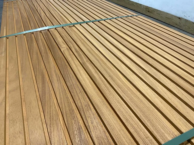 Thermowood ayous rib3 gevelbekleding 210x14x1,7 cm (40x) - afbeelding 4 van  10