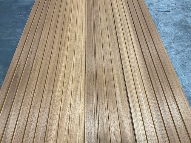 Thermowood ayous rib3 gevelbekleding 330x14x1,7 cm (35x) - afbeelding 6 van  10