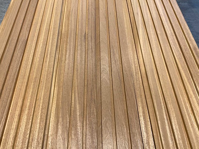 Thermowood ayous rib3 gevelbekleding 360x14x1,7 cm (30x) - afbeelding 5 van  10
