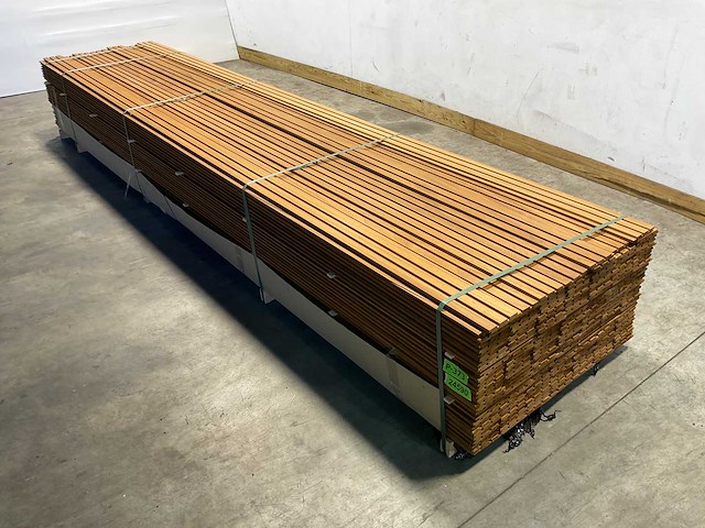 Thermowood ayous rib3 gevelbekleding 420x14x1,7 cm (25x) - afbeelding 1 van  11