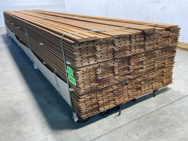 Thermowood ayous rib3 gevelbekleding 420x14x1,7 cm (25x) - afbeelding 9 van  10