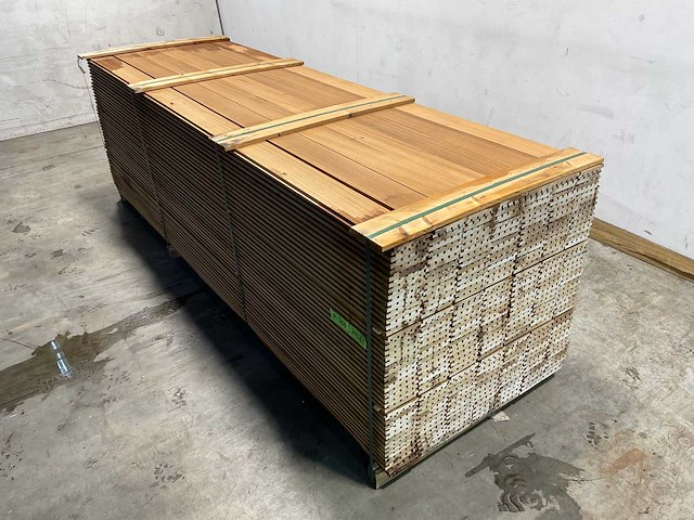 Thermowood ayous rib5 gevelbekleding 300x13,8x2,1 cm (25x) - afbeelding 1 van  9