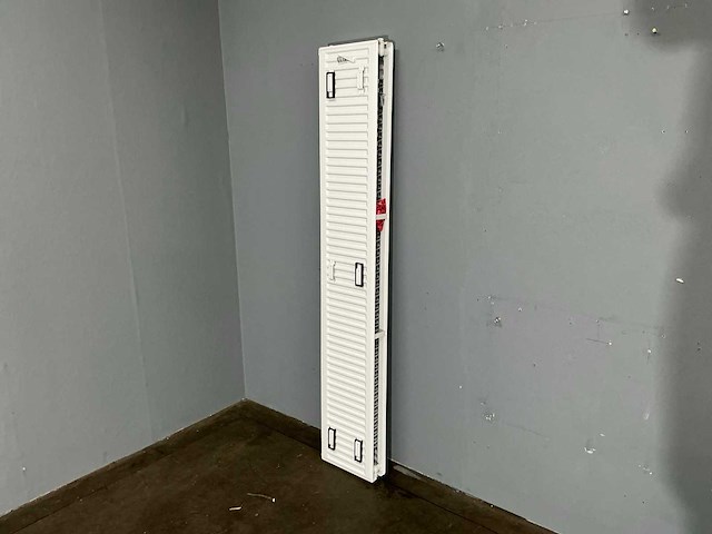 Thermrad - compact 4 plus - radiator 180 x 22 x 30 cm - afbeelding 1 van  13