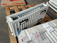 Thermrad 22/300x600 compact 4 plus radiator (3x) - afbeelding 2 van  3