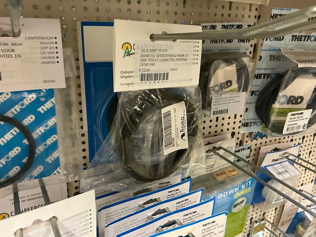 Thetford partij toilet en vuilwatertank onderdelen - afbeelding 5 van  40