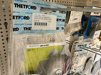 Thetford partij toilet en vuilwatertank onderdelen - afbeelding 15 van  40