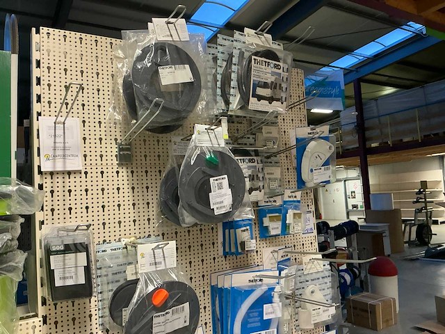 Thetford partij toilet en vuilwatertank onderdelen - afbeelding 24 van  40