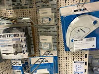 Thetford partij toilet en vuilwatertank onderdelen - afbeelding 26 van  40