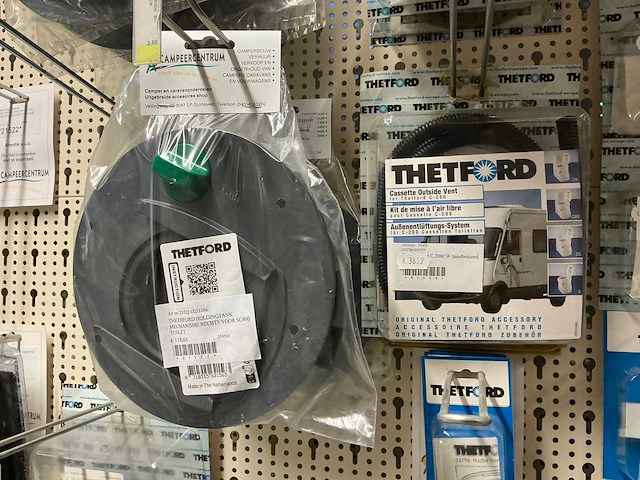 Thetford partij toilet en vuilwatertank onderdelen - afbeelding 28 van  40