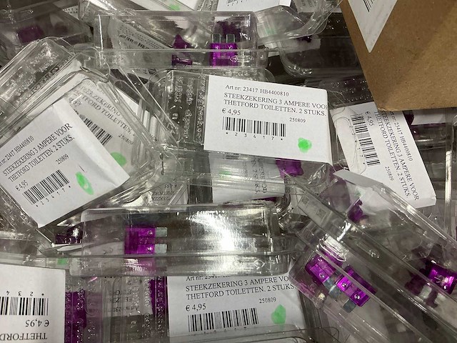 Thetford partij toilet en vuilwatertank onderdelen - afbeelding 23 van  40