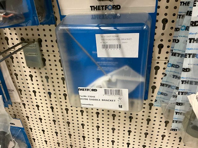 Thetford partij toilet en vuilwatertank onderdelen - afbeelding 35 van  40