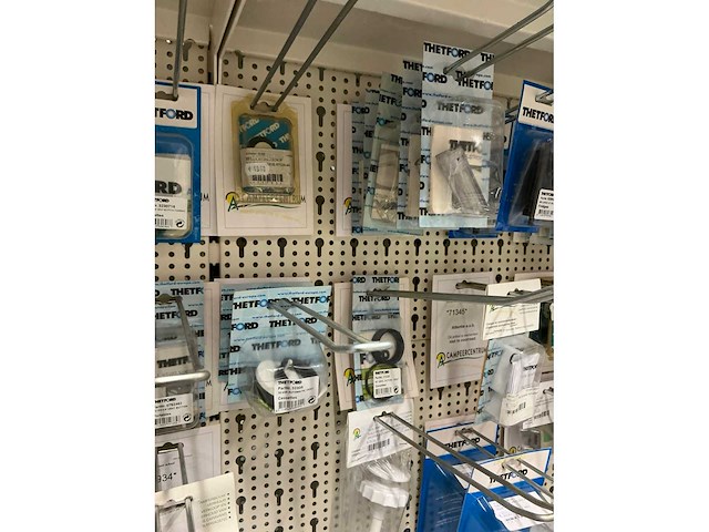 Thetford partij toilet en vuilwatertank onderdelen - afbeelding 40 van  40